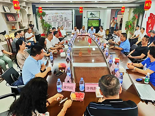座談會(huì)現(xiàn)場(chǎng).jpg