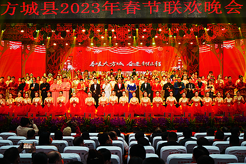 晚會(huì)演出現(xiàn)場(chǎng)6    張棟察 攝影 - 復(fù)件(4)_副本.jpg