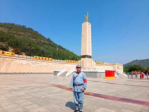 2024年9月23日  陜西省延安市吳起縣長征街和平路2號，中央紅軍長征勝利紀念碑_副本.jpg