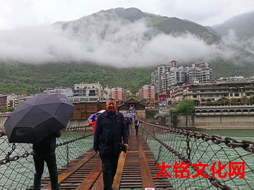 2024年5月12日四川省甘孜藏族自治州瀘定縣瀘橋鎮(zhèn)瀘定橋_副本.jpg